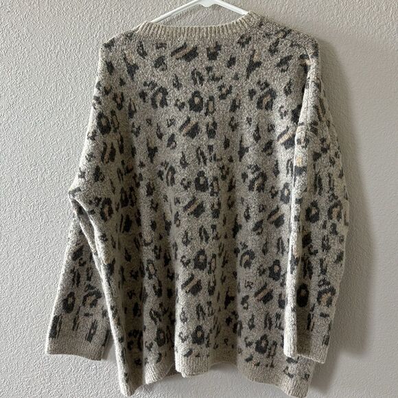 Easel Leopard Print Crewneck Sweater size Large - Picture 4 of 4